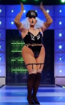 KandyMuseCondragulationsLook