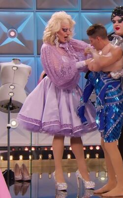 SissyLeaMasterClassLook