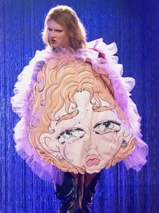 AmandaTearsTalentShowLook