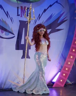 SirenaAudiciónLook1