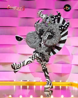 MagneticaLivingCoutureLook