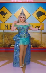 HannahEntranceLook.jpg (116 kB) Look de entrada