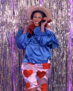 ReginaBronxCelebrityLook2