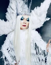 ArtS2E1Look.jpg (173 kB) Aflevering 1 Look