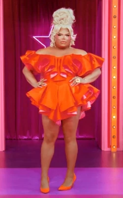 KandyMuseEntranceLook