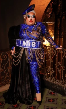 MistressIsabelleBrooksReunionLook