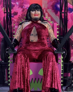 AlexisMvglerCelebrityLook