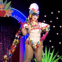 GvajardoTraditionalLook.jpeg (247 kB) Look del lip sync