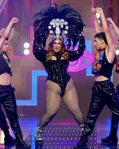 GvajardoSLM1ThalíaLook2.jpg (358 kB) Look de 'La Más Thalía' (reveal) – Reencarnación