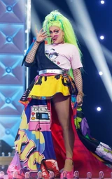 NehelleniaDancingQueenLook.jpg (323 kB) Dancing Queen Look