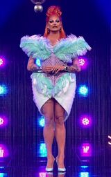 Episode 8 Look