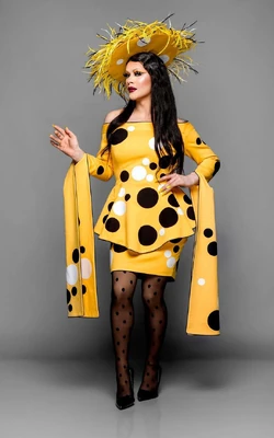 JaneyJackéUKvsTW1DotsLook