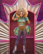 AI Generated Queen Look