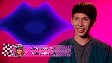 Jade Confessional.jpg (680 kB) Look del confesional