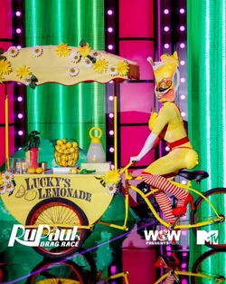 LuckyStarzzzTalentShowLook