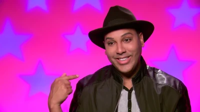 AlexisAS5ConfessionalLook