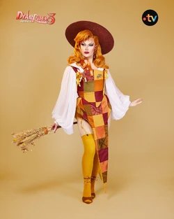 LulaStregaEntranceLook