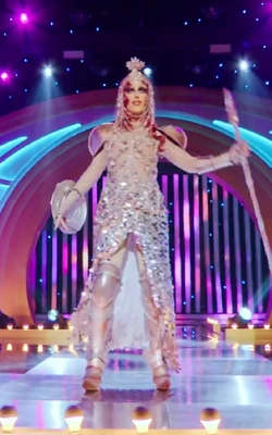 PythiaLocalCurrencyLook