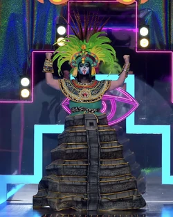 AnkCosartMonumentLook2