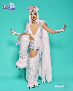 ChanelAnorexTalentShowLook