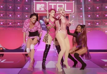 TheOtherGirlsY2KLook