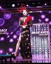 ArtS1E1Look.jpg (216 kB) Aflevering 1 Look