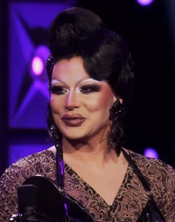 QMemoirInterviewLook