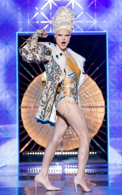 GothyKendollLadyPrinceCharmingLook