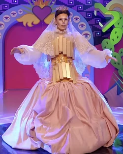 LaMorraLisaImperialLook1