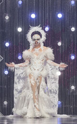 Coronation Eleganza Look