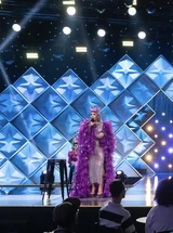 EboniLa'BelleReadingBattlesLook.jpg (686 kB) Look de "Reading Battles"