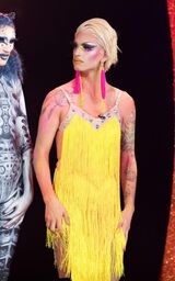 The Art of Drag Look