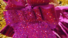 MeetTomaraThomasUK5.gif (9,53 MB) Mini tráiler