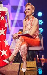 AnaLockingTLC2E8Look.jpg (125 KB) Episode 8 Look