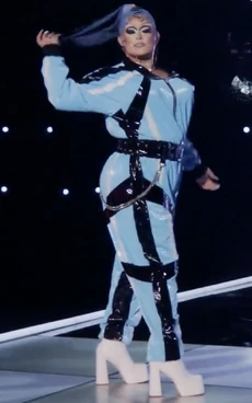 SalinaEsTittiesStartYourEnginesLook