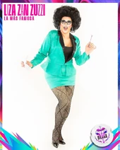 Look de 'La Más Famosa' – Tere "La Secretaria"