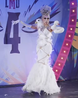 LupitaKushAudiciónLook1