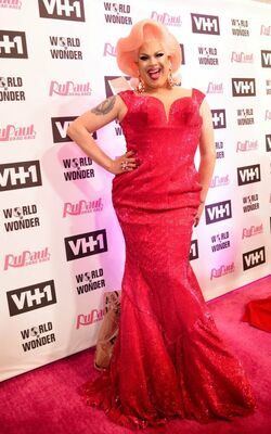 Nina West - Wikipedia