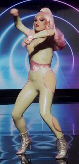 Lip Sync LaLaPaRuZa Smackdown Look