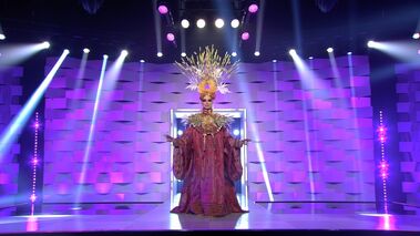 Episode 6 Look