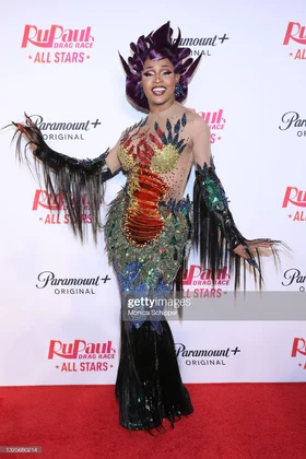 A'KeriaAS6PremiereLook