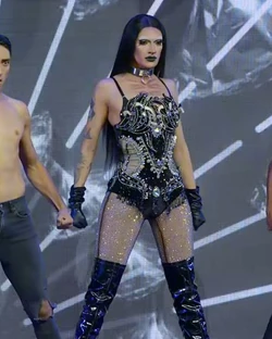 ElektraVandergeldFinaleLook2B