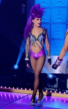 YaraSofiaAS1GirlGroupLook