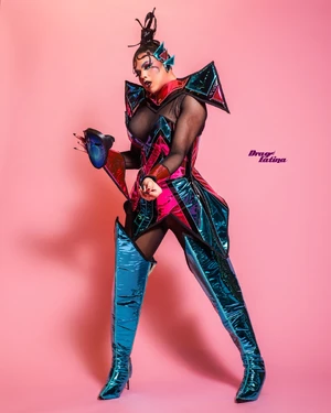 AdrianaFuentesEpisode2Look