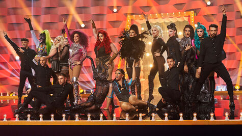 The Season 2 Contestants on the Finale Stage