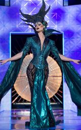 She-vil Queen Look