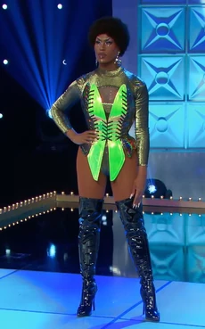 SheaEpisode2LipSyncLook