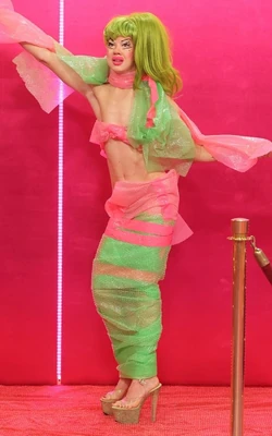 WillowPillBubbleWrapLook