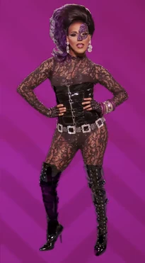 AlexisAS1EntranceLook