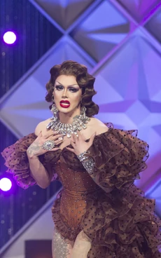 LadyBoomBoomWhoKnowsLook